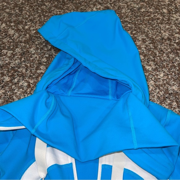 LULULEMON in stride jacket with hood snorkel blue and white - Picture 4 of 10